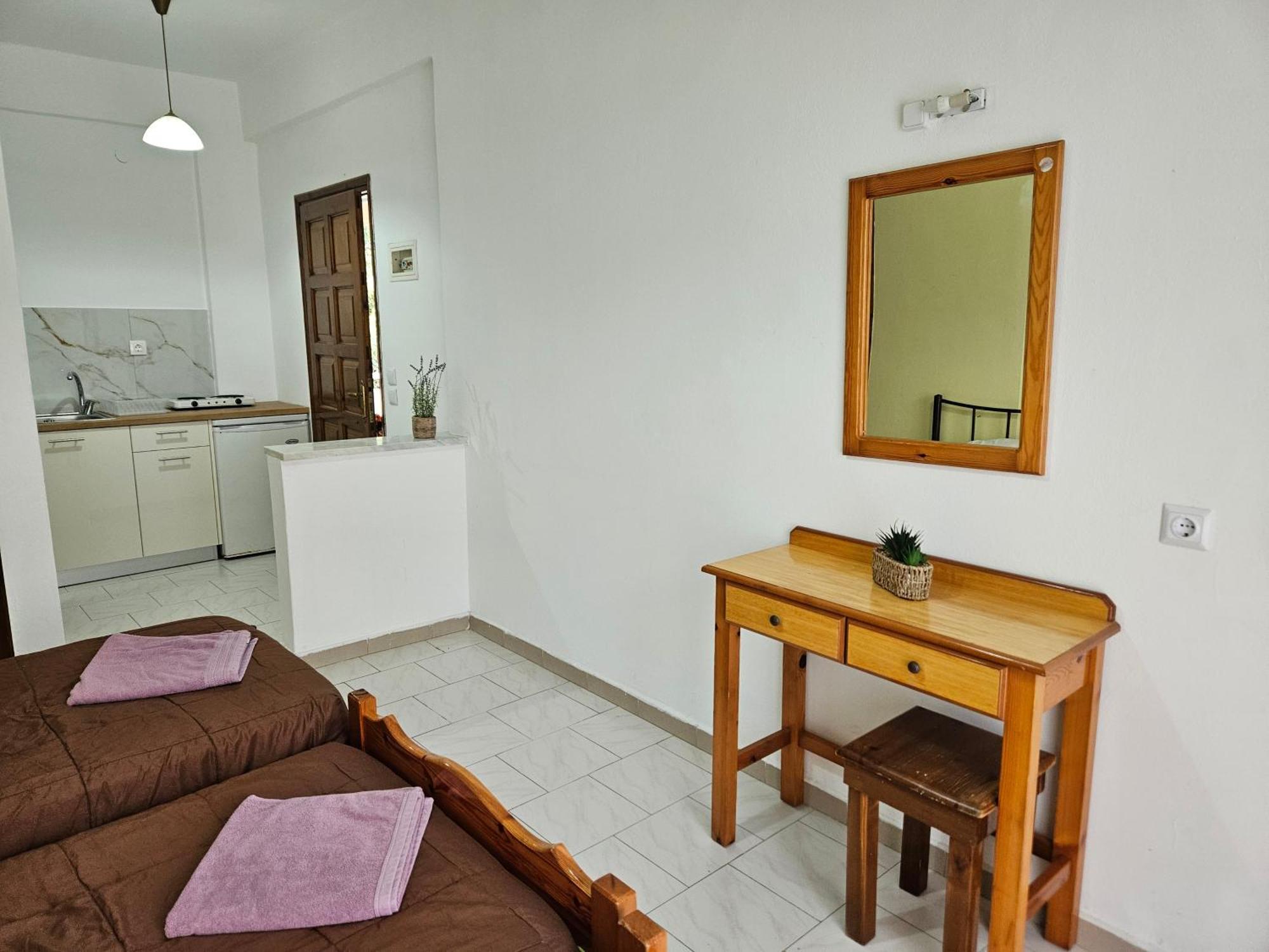 Villa Elena Ipsos Luaran gambar